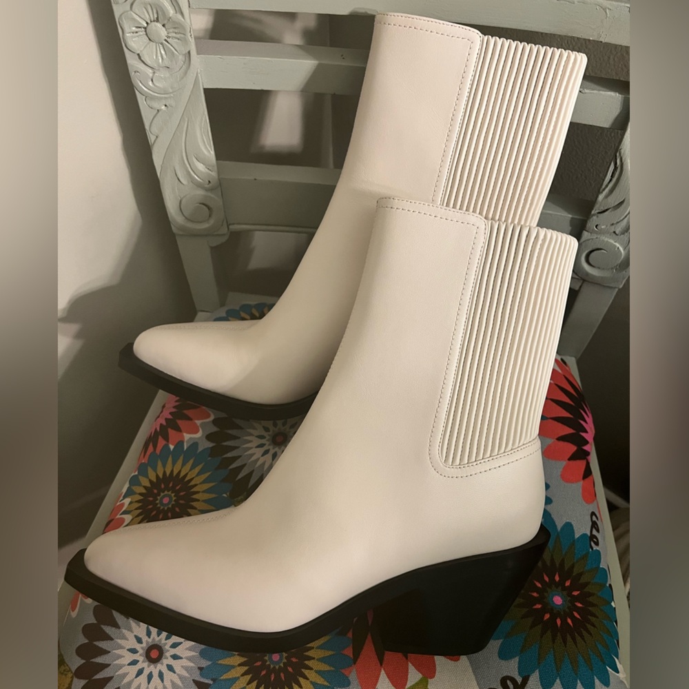 Coach Prestyn Ankle Boot Style CN136.
